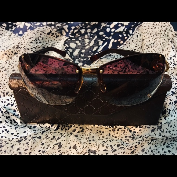 Gucci Accessories - Gucci sunglasses